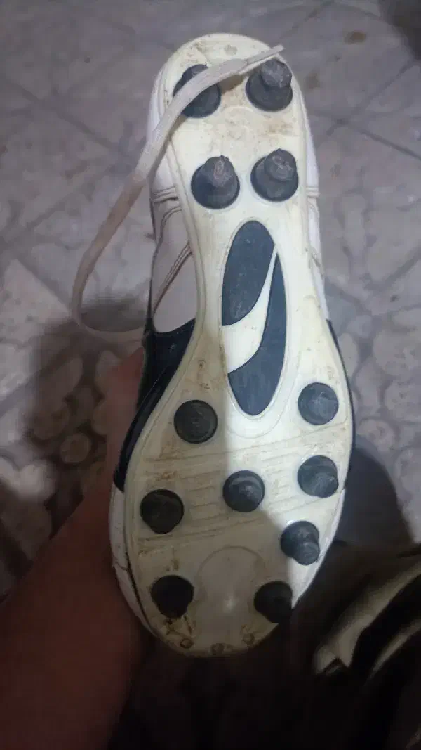 کفش چمن سایز 42|کیف، کفش، کمربند|جوانرود, |دیوار