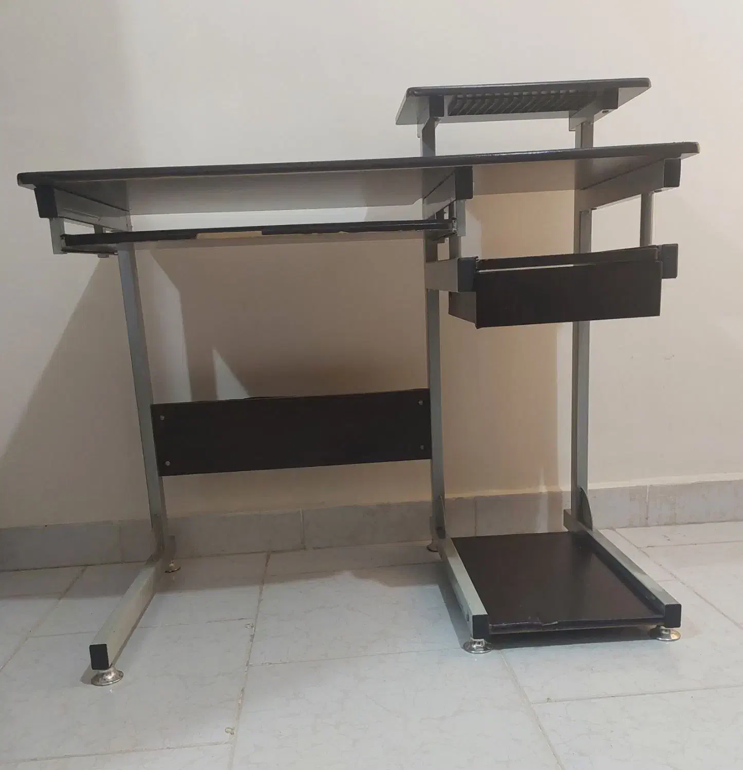 میز کامپیوتر|میز تحریر و کامپیوتر|بندرعباس, |دیوار