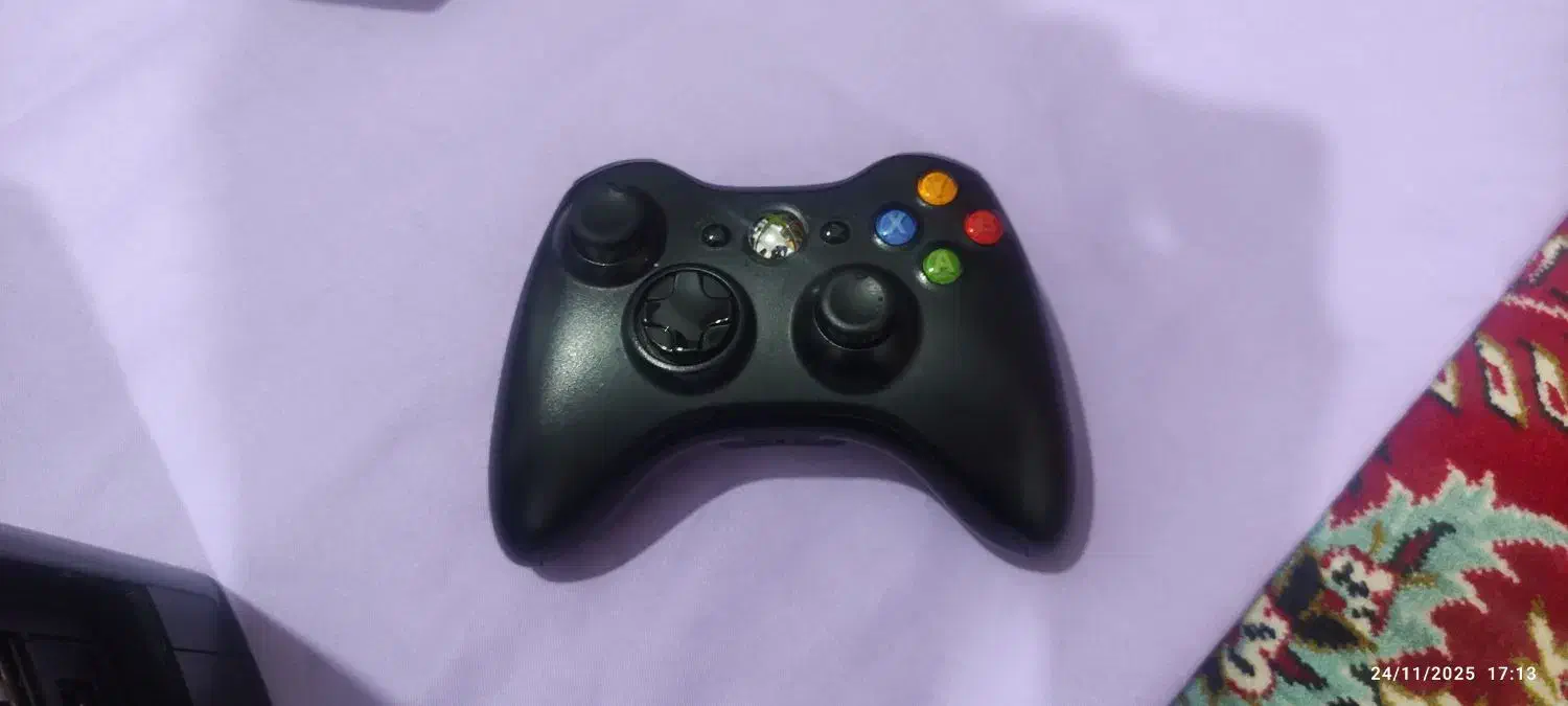 ایکس باکس ۳۶۰ سوپر اسلیم همراه با دو دسته و کینکت|کنسول، بازی ویدئویی و آنلاین|شهرکرد, |دیوار