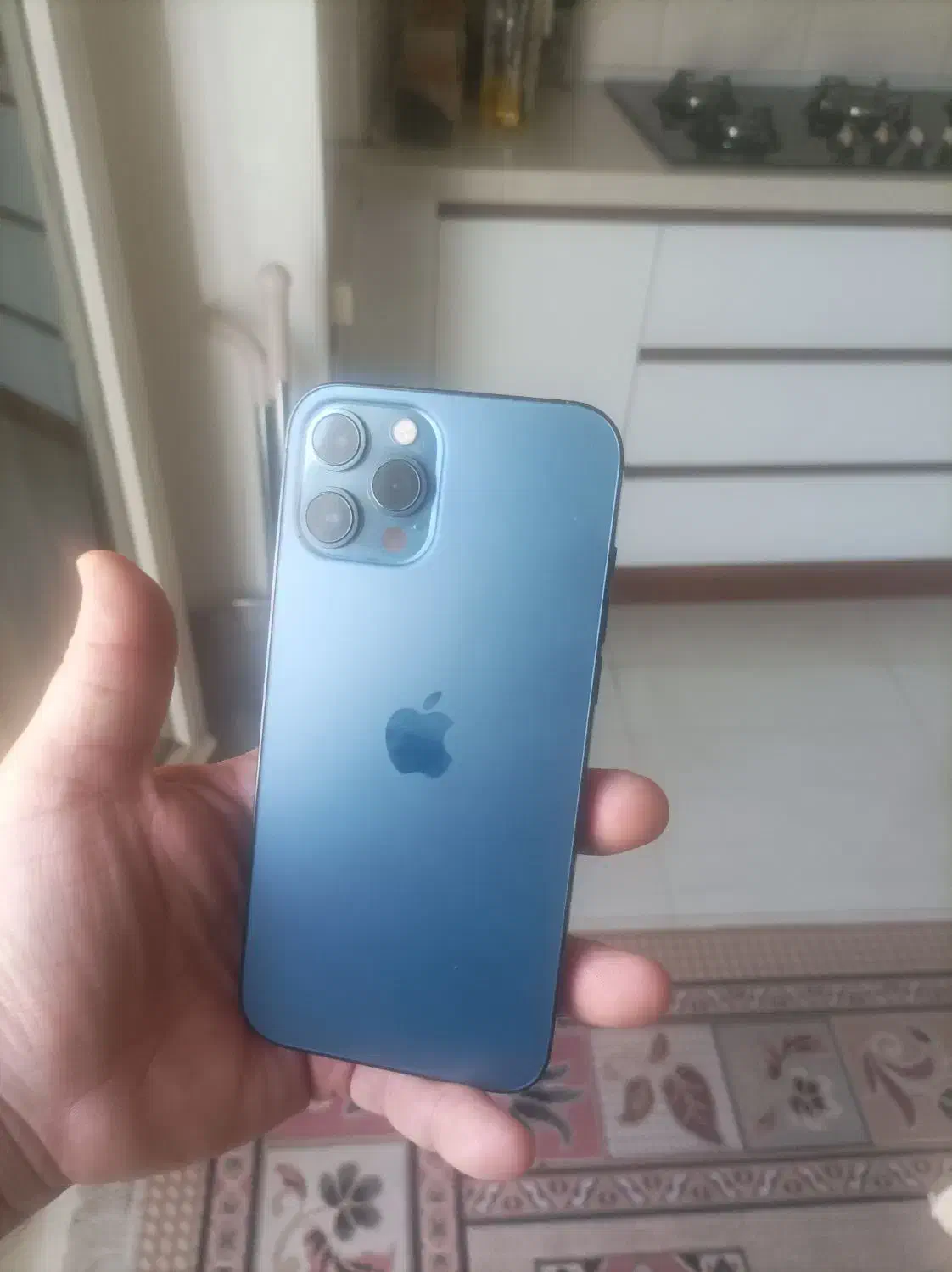 گوش آیفون 12پرومکس واقعا درحدنو|موبایل|تهران, منیریه|دیوار