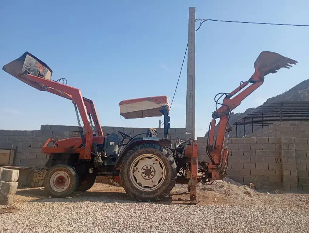 تراکتور بیل بکهو کانال کن|خودرو سنگین|ارسنجان, |دیوار