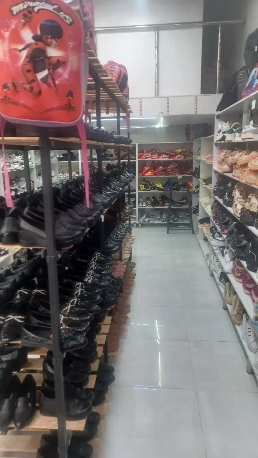 واگذاری کفش فروشی|کیف، کفش، کمربند|قم, حاج خلیل|دیوار