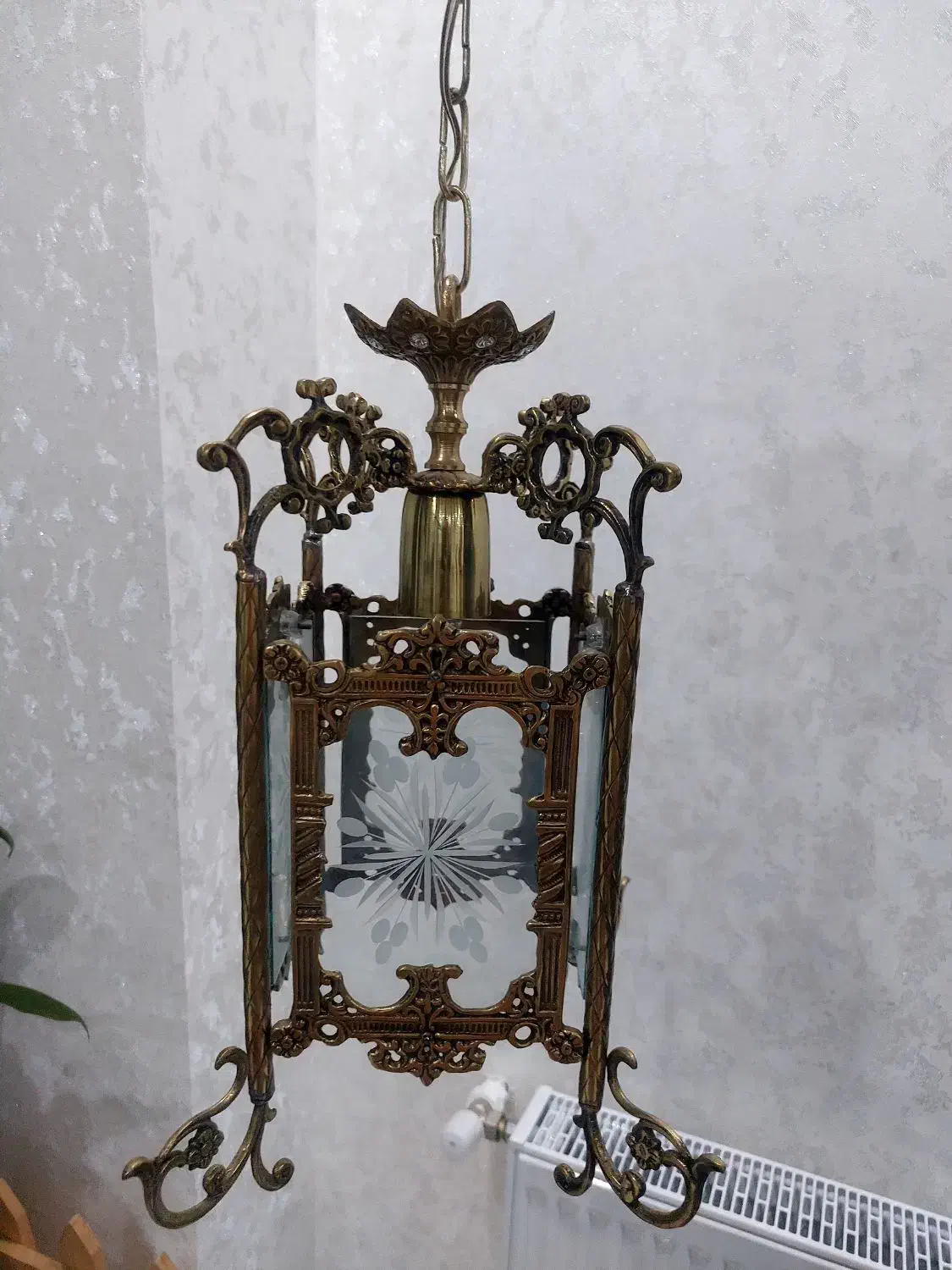 لوستر برنز|لوستر و چراغ آویز|قدس, شهرقدس|دیوار