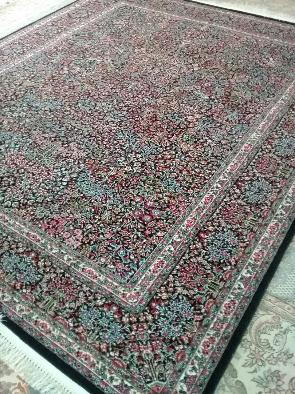 ۲ تخته فرش ۸ متری آکبند ( ۳ × ۲/۵ متری )|فرش|کرمانشاه, |دیوار