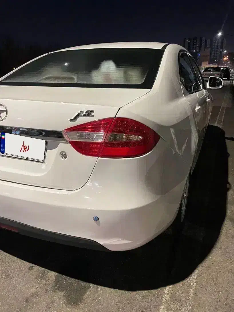 جک j5 تمیز|خودرو سواری و وانت|تبریز, |دیوار