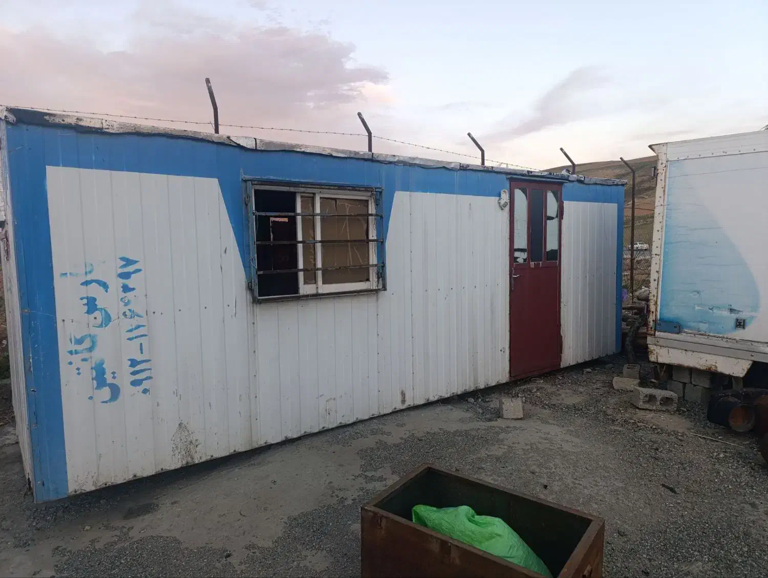 کانکس بزرگ|مصالح و تجهیزات ساختمان|نقده, |دیوار