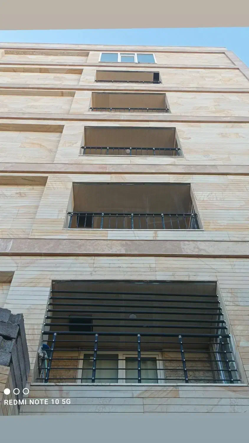 نرده راه پله تراس و پنجره استیل|خدمات پیشه و مهارت|قروه, |دیوار