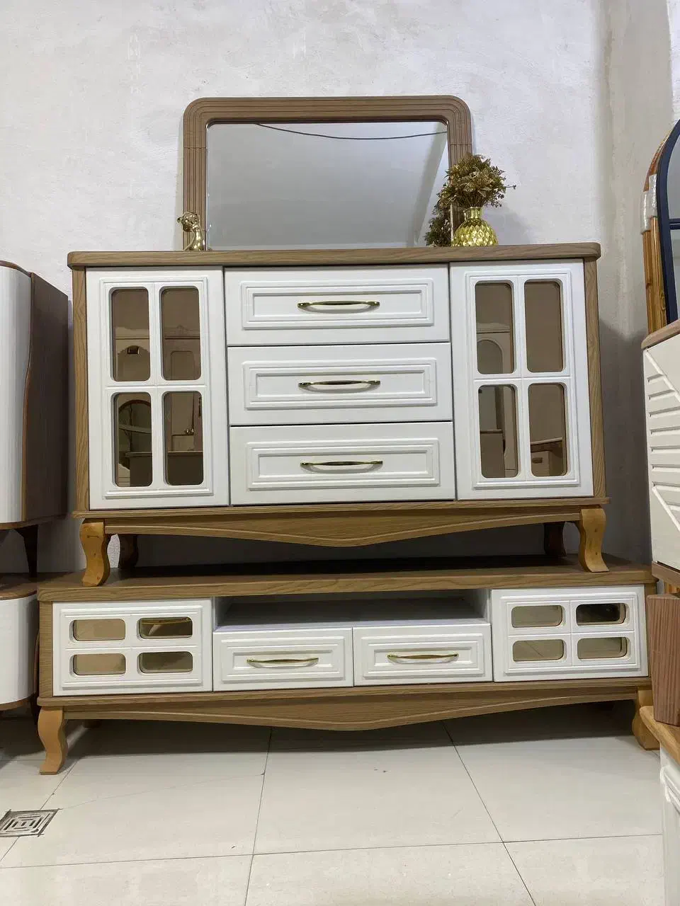 فروش|مبلمان خانگی و میز عسلی|هشتگرد, شهرک راه آهن|دیوار