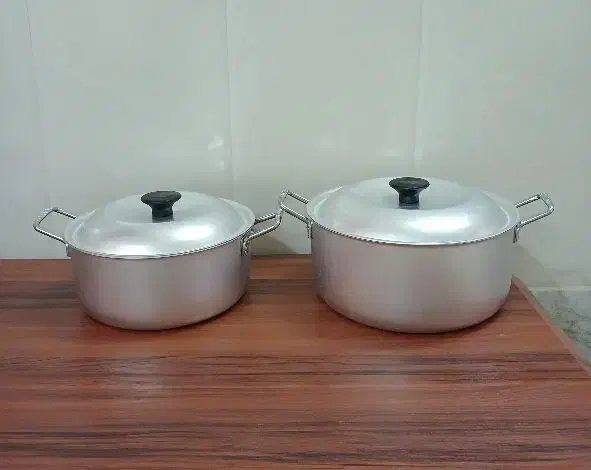 قابلمه روحی|ظروف پخت‌وپز|قم, سراجه (۱۵ خرداد)|دیوار