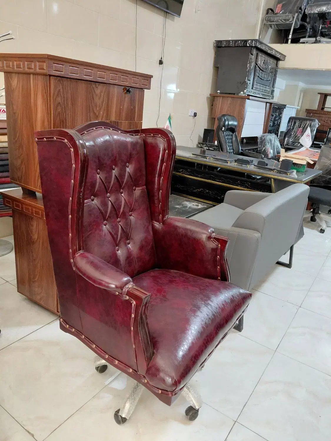 صندلی مدیریتی کد ۷۰۴۵ میز اداری کد ۸۰|مبلمان اداری|کرج, حصارک پایین|دیوار