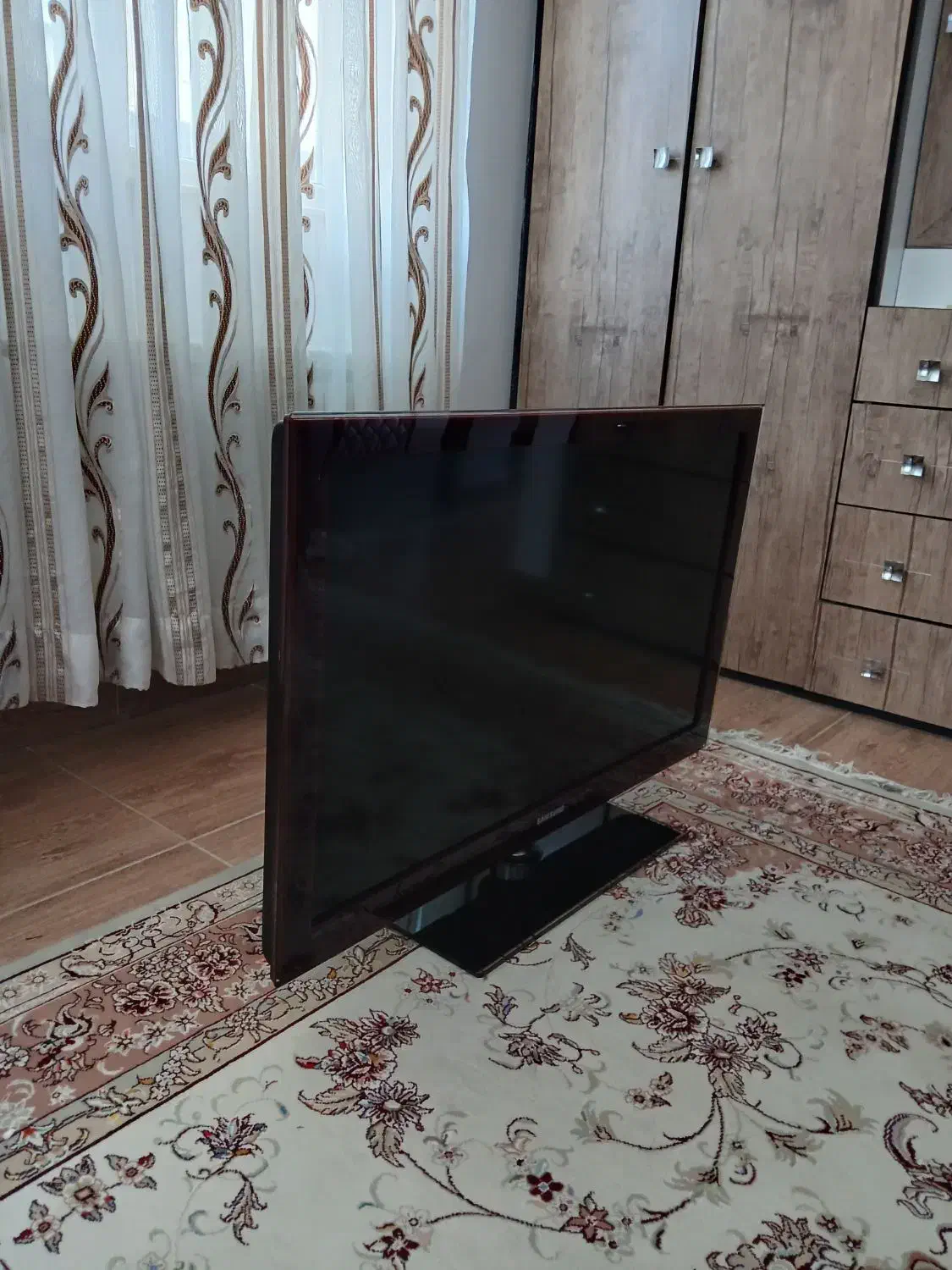 تلویزیون 42 ال سی دی|تلویزیون و پروژکتور|لاهیجان, فیاض|دیوار