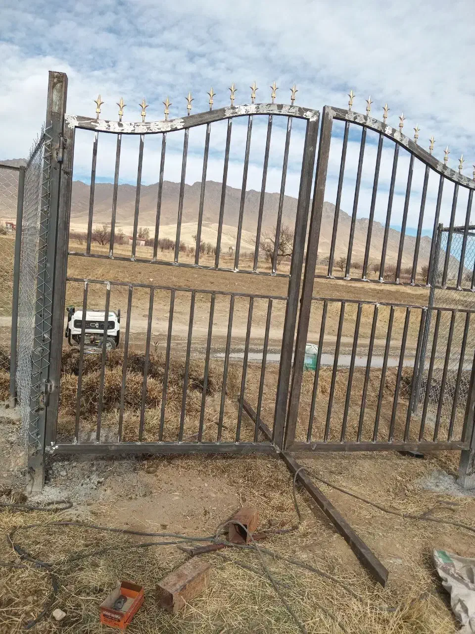 جوشکاری و آهنگری سیار .فنس کشی|خدمات پیشه و مهارت|اراک, |دیوار