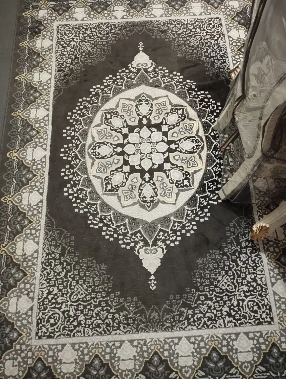 فرش|فرش|رباط‌کریم, کیکاور|دیوار