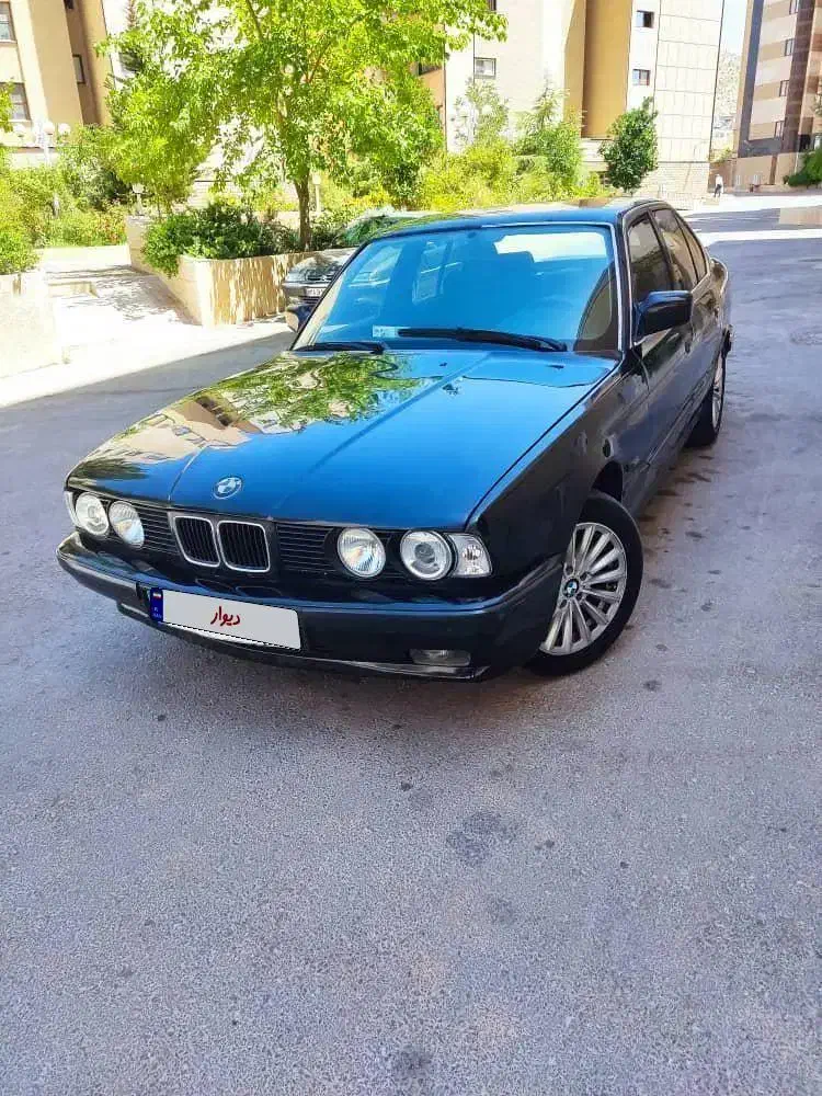 bmw|خودرو سواری و وانت|شیراز, یخ سازی|دیوار