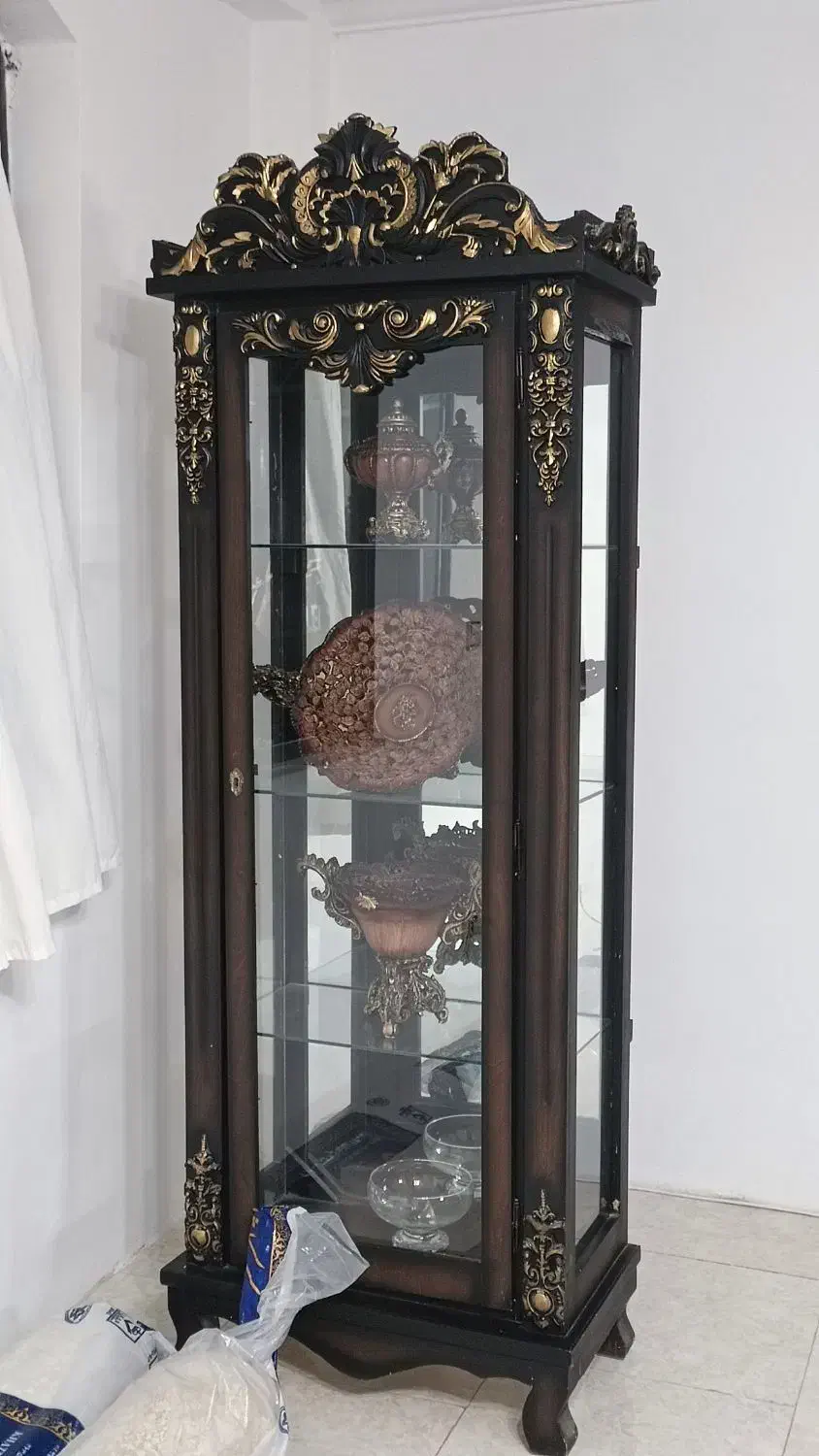 فروش یک عدد بوفه|بوفه، ویترین، کنسول|مرزنآباد, |دیوار