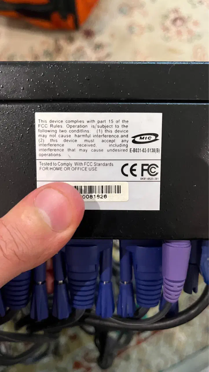 KVM سوییچ ۴پورت|مودم و تجهیزات شبکه|تهران, آبشار تهران (دریاچه)|دیوار