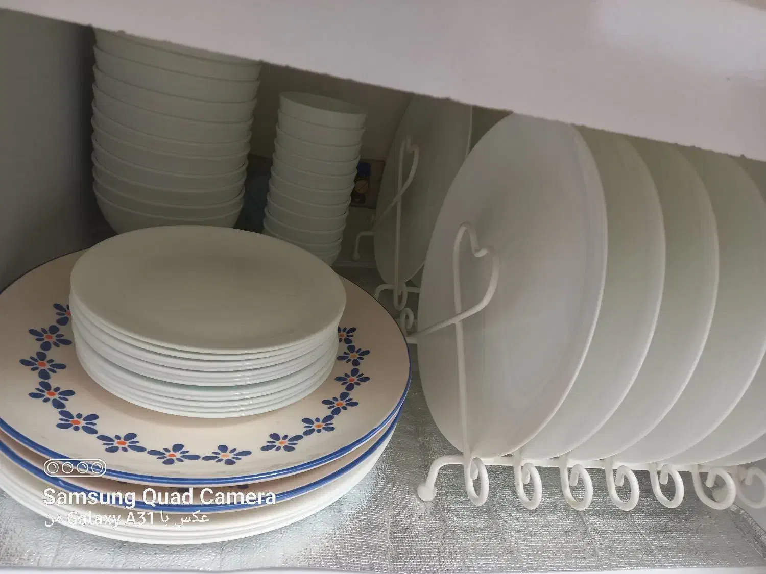 سرویس غذاخوری بسیار زیبا|ظروف سرو و پذیرایی|رشت, دروازه لاکان|دیوار