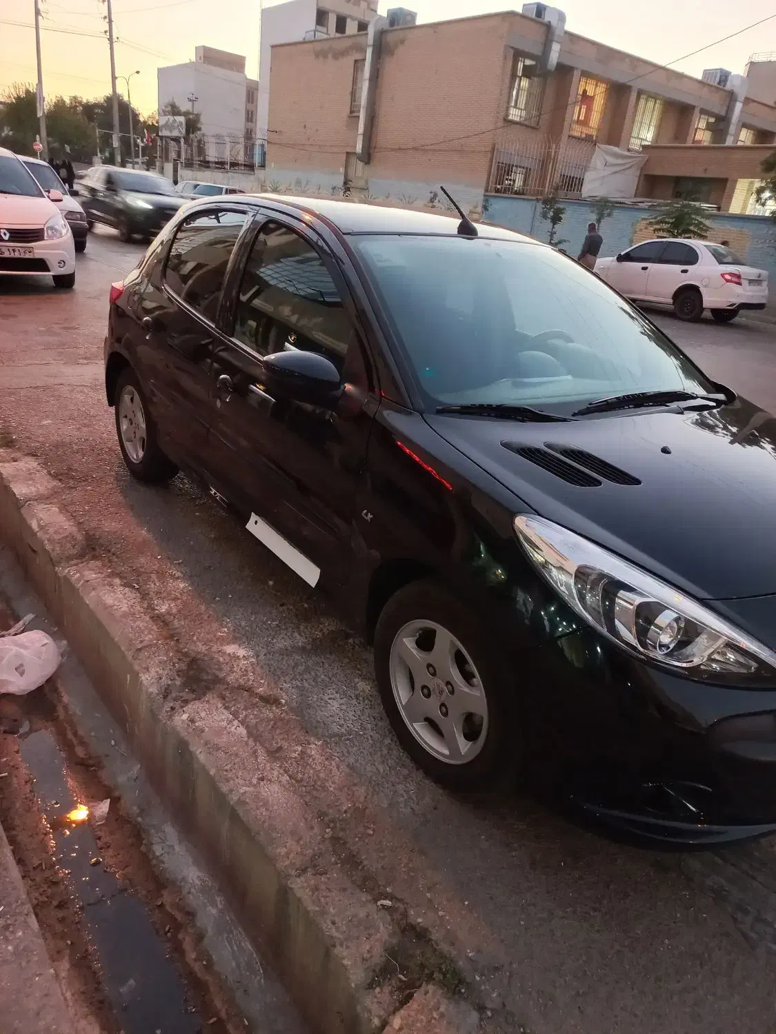 ۲۰۷ مدل ۹۶ تمام فابریک|خودرو سواری و وانت|شیراز, ریاستی|دیوار