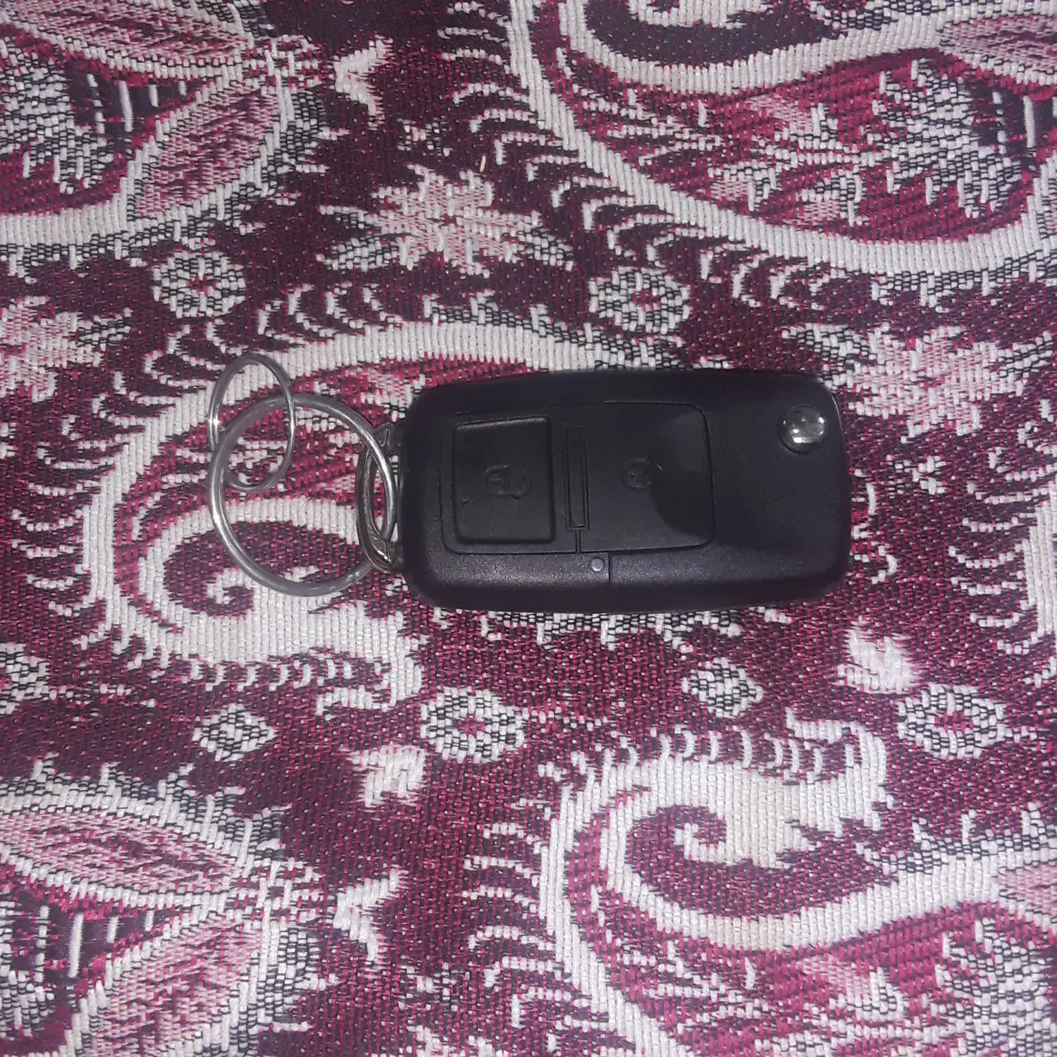 سوییچ پیدا شده|اشیا|قم, میرزائیه|دیوار