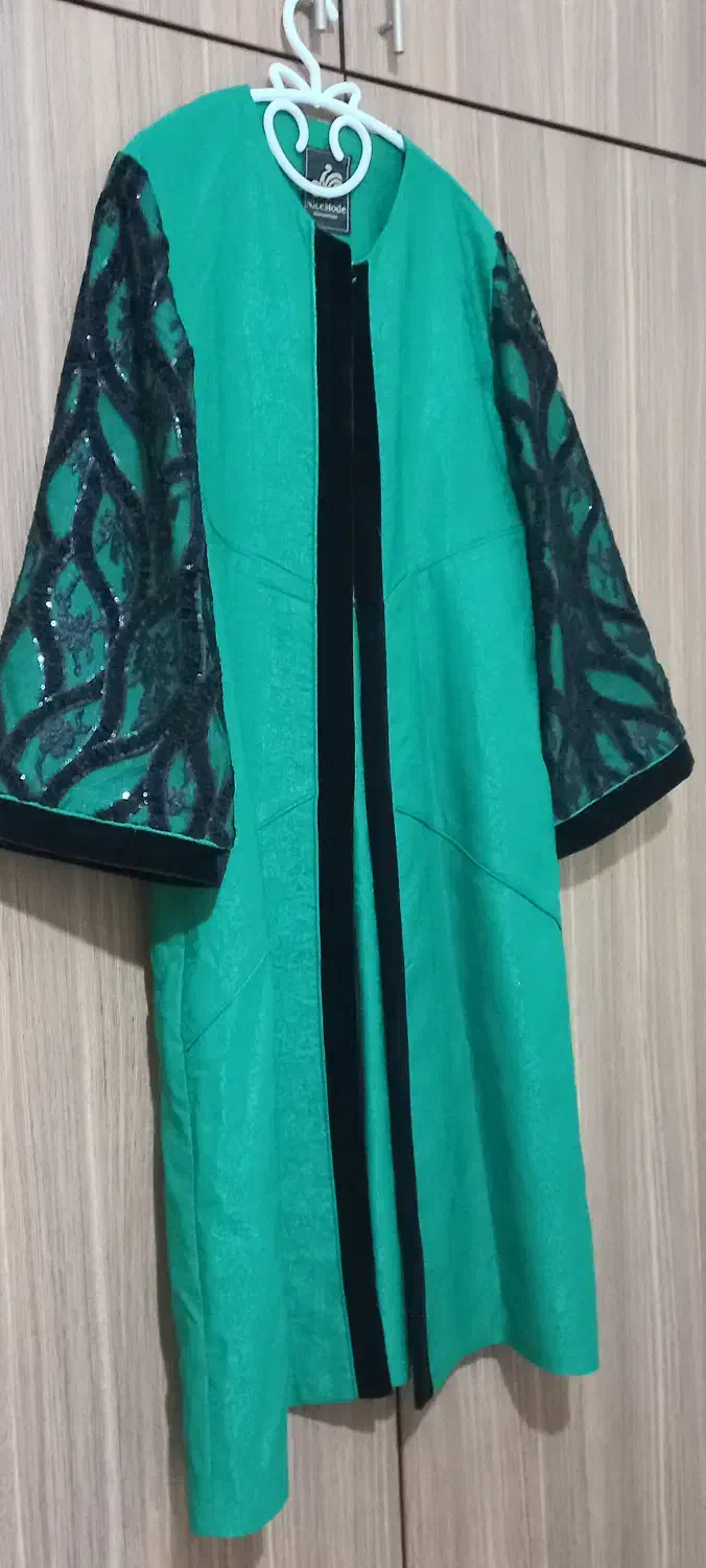 مانتو مجلسی|لباس|بومهن, |دیوار