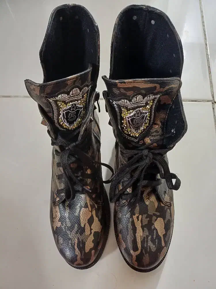 نیم بوت|کیف، کفش، کمربند|مشهد, مشکینی (شهرک غرب)|دیوار