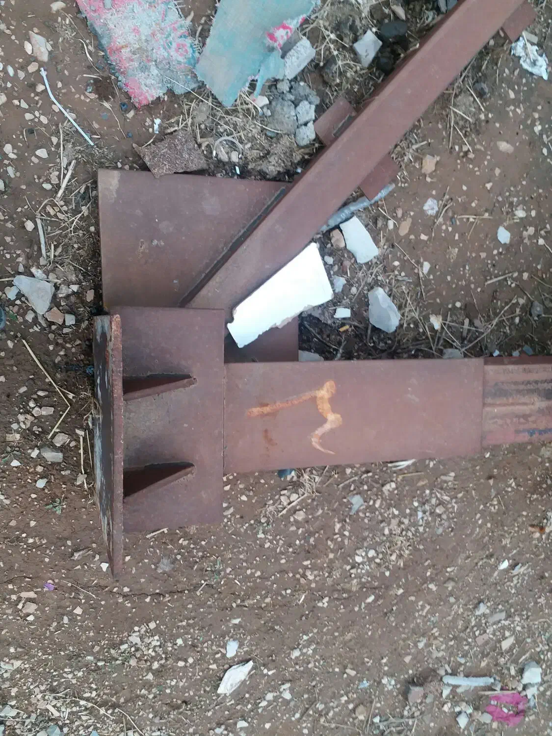 فروش اهن آلات کار کرده ونو|مصالح و تجهیزات ساختمان|ماهیدشت, |دیوار