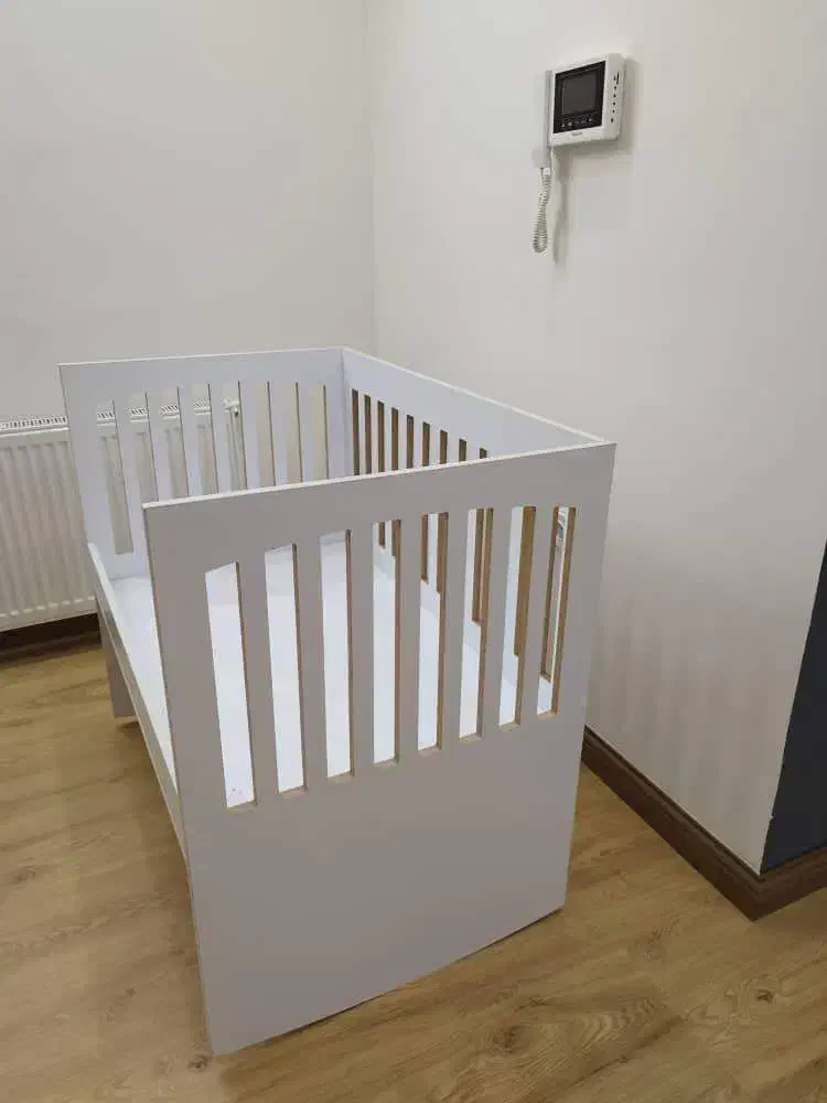 تخت کنار مادر|تخت و صندلی بچه|آمل, |دیوار