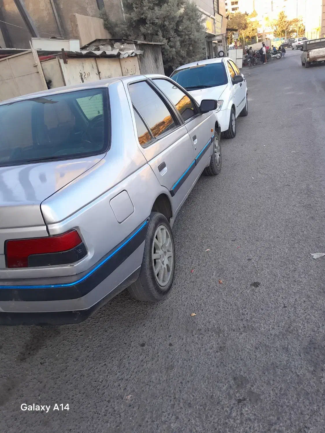 مدل ۸۷دور رنگ تمیزسقف ستون بی رنگ بسیار سلامت|خودرو سواری و وانت|بومهن, |دیوار