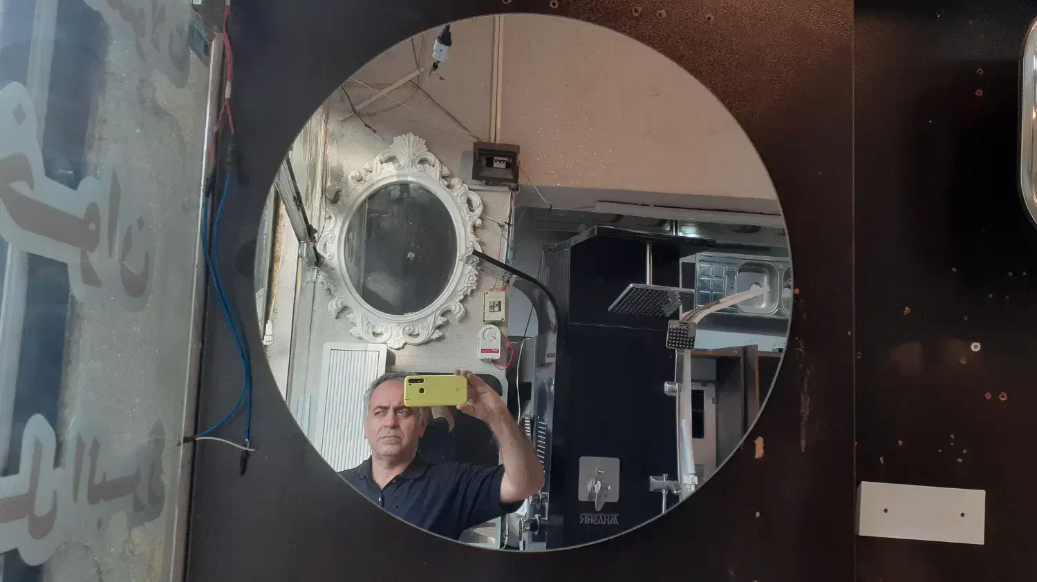 فروش کتاب به علت مسافرت و نوار و سی دی|کتاب و مجله آموزشی|شیراز, دروازه اصفهان|دیوار