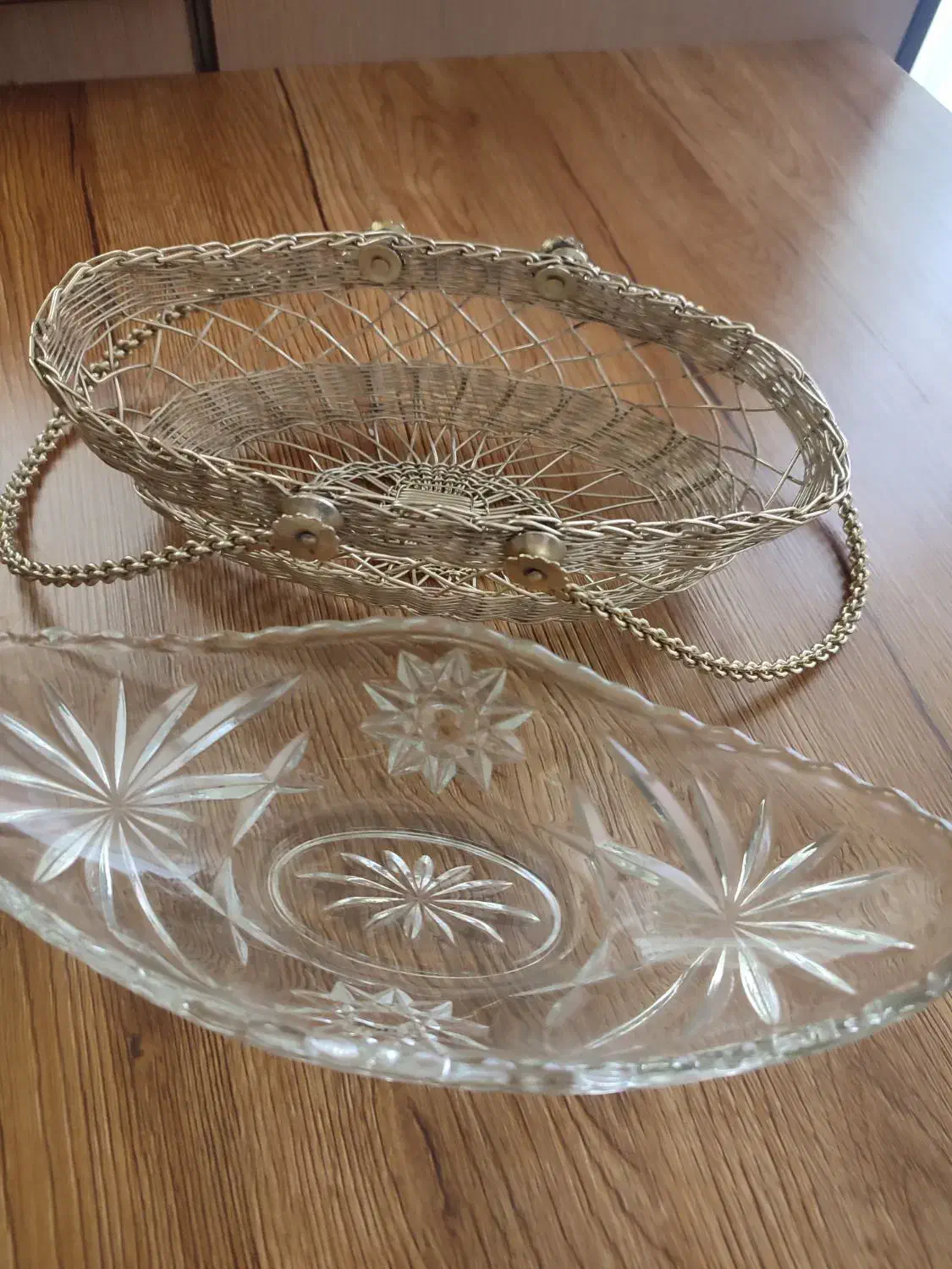 سبد انتیک شکلات خوری قدیمی|کلکسیون اشیاء عتیقه|تهران, کاج|دیوار