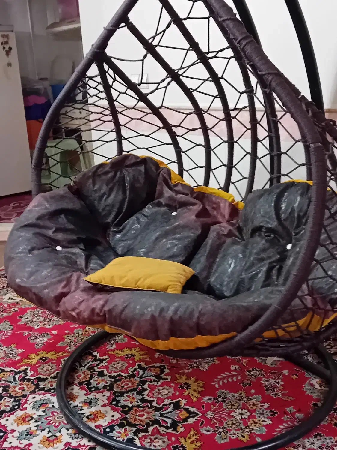 تاپ راحتی ریلکس دونفره|تخت و صندلی بچه|قم, خاکفرج|دیوار