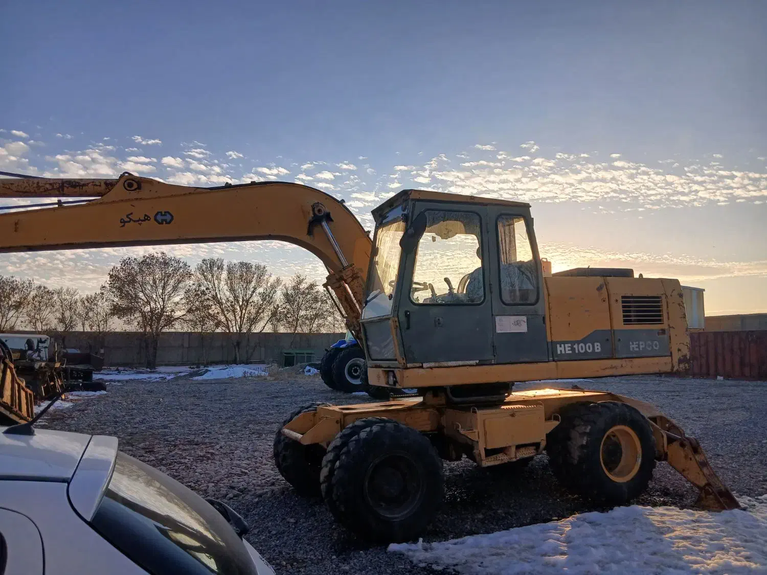 بیل h100 لاستیکی|خودرو سنگین|تهران, پردیسان|دیوار