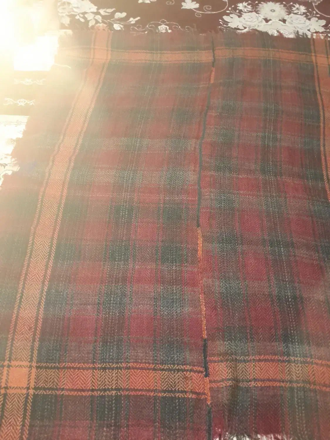 موج یا پتو با بافته شده با پشم گسفند|رختخواب، بالش، پتو|ایذه, |دیوار