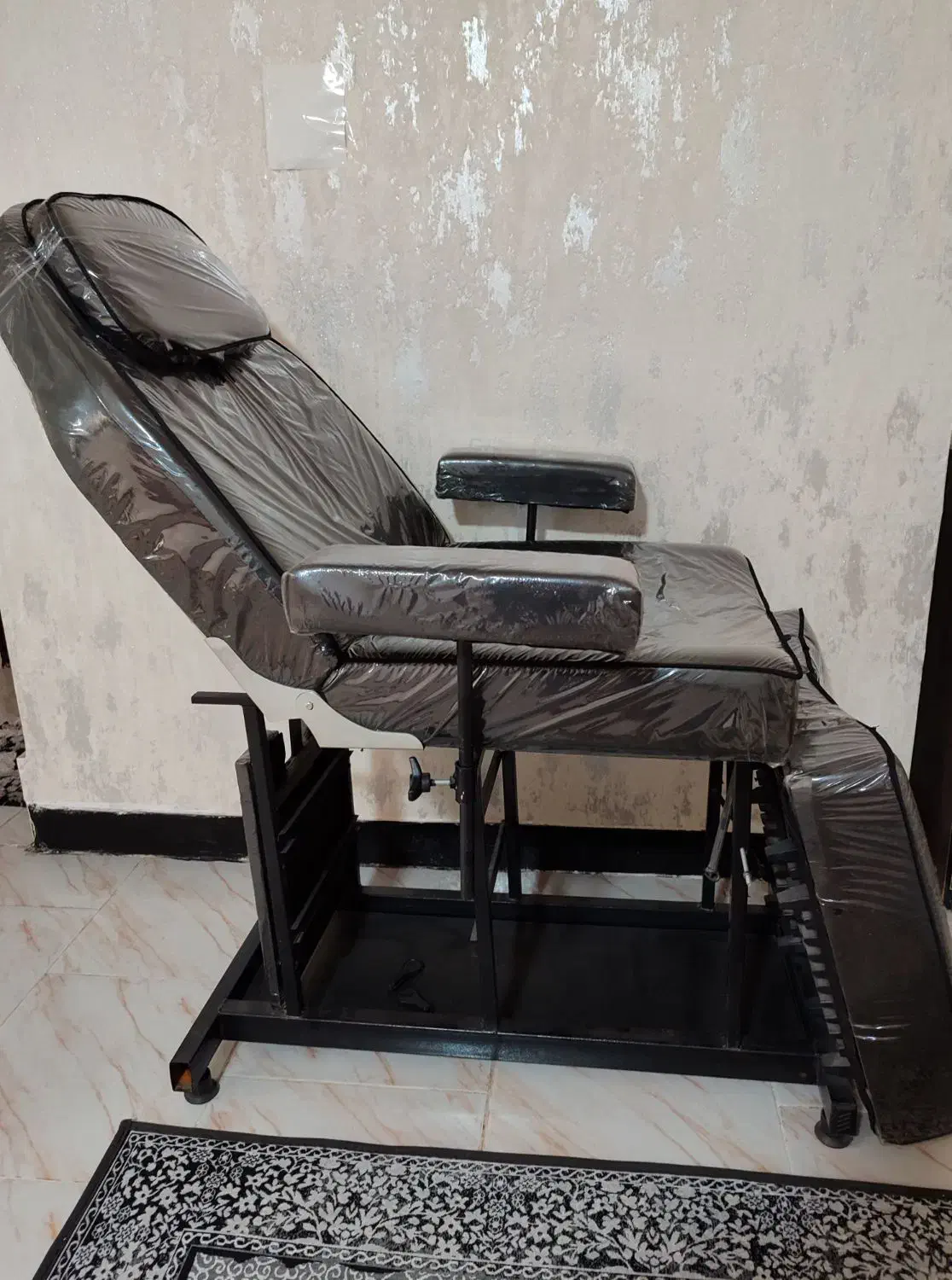 تخت تاتو|آرایشگاه و سالنهای زیبایی|محمدشهر, محمدشهر|دیوار