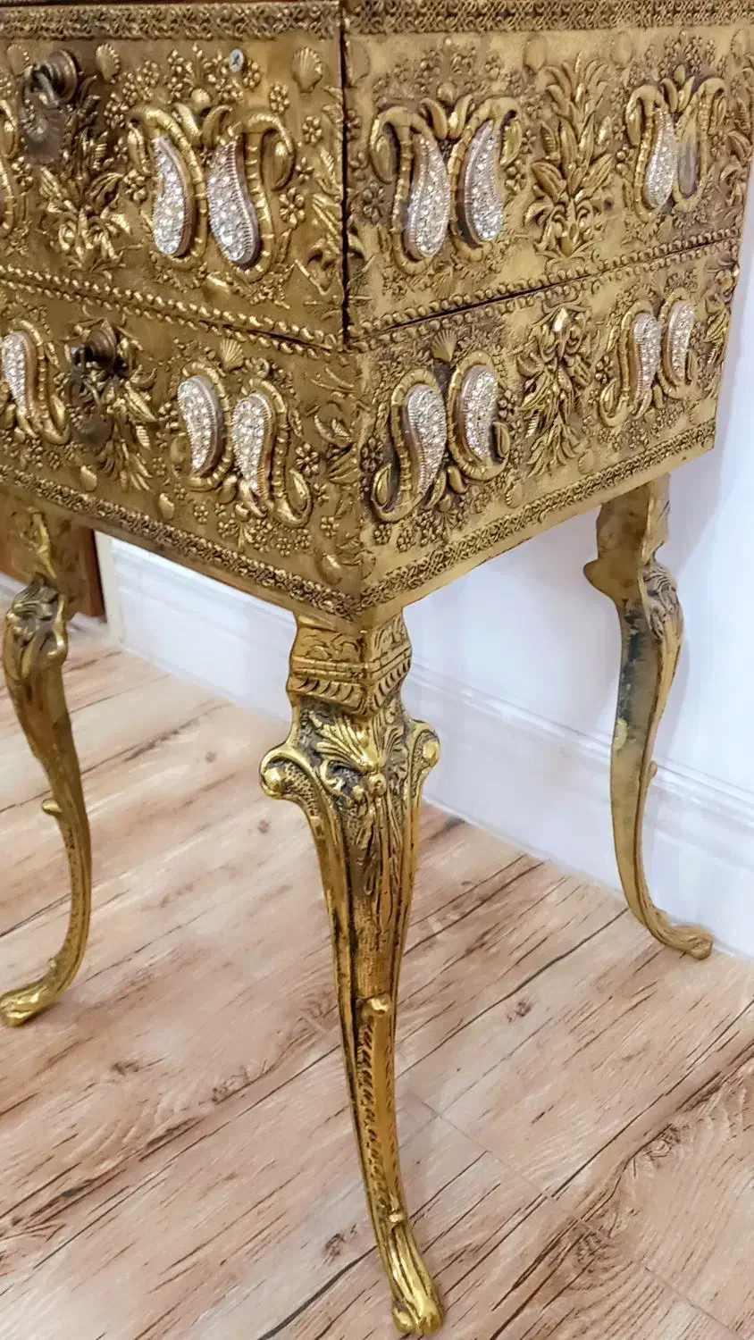 میز برنز|صنایع دستی و سایر لوازم تزئینی|کرمان, |دیوار