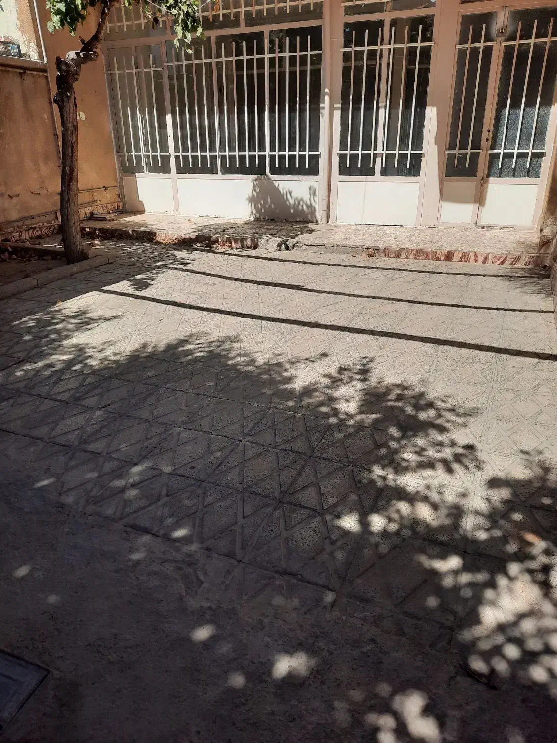 اجاره ۱۲۰متر ویلایی/ دربستی و ماشین رو|اجارهٔ خانه و ویلا|اسلام‌شهر, شهرک سعیدیه|دیوار