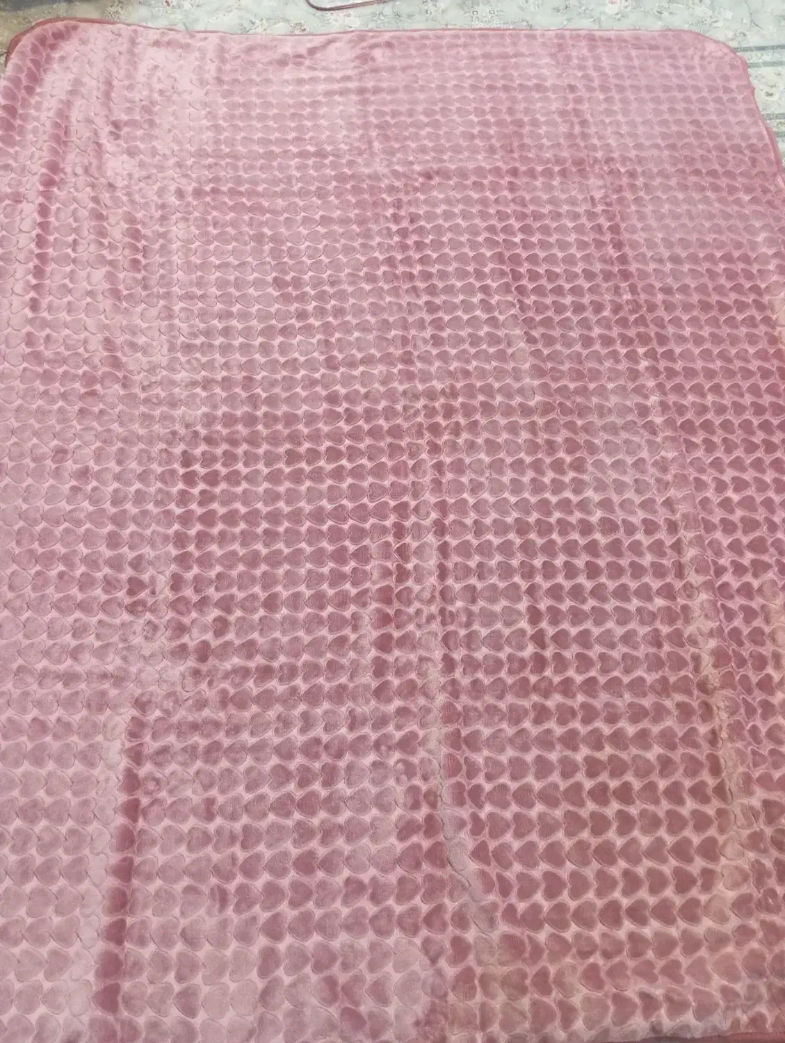 پتو قلبی|رختخواب، بالش، پتو|بروجرد, |دیوار