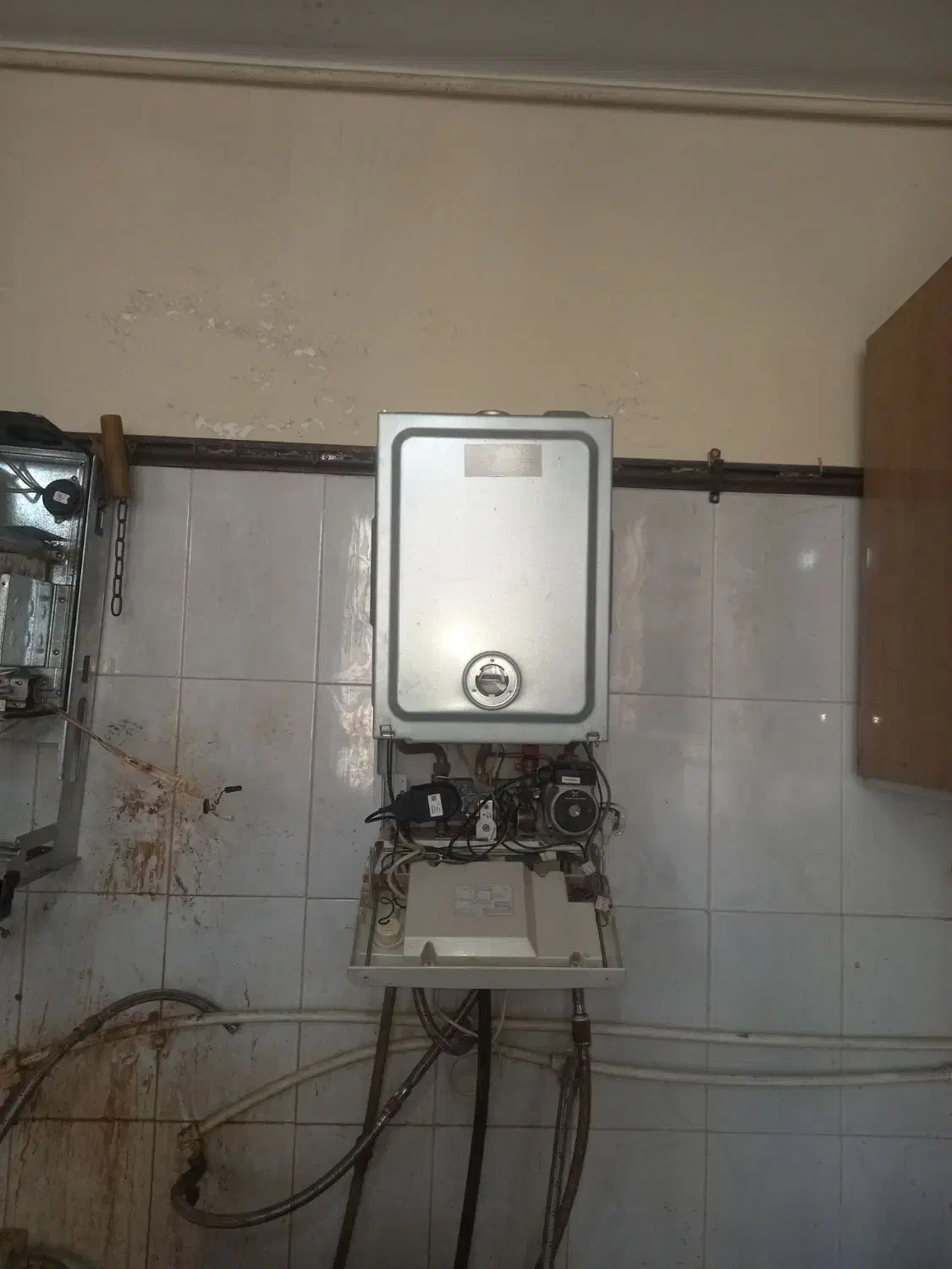 تعمیر پکیج ابگرمکن|خدمات پیشه و مهارت|شیروان (خراسان), |دیوار