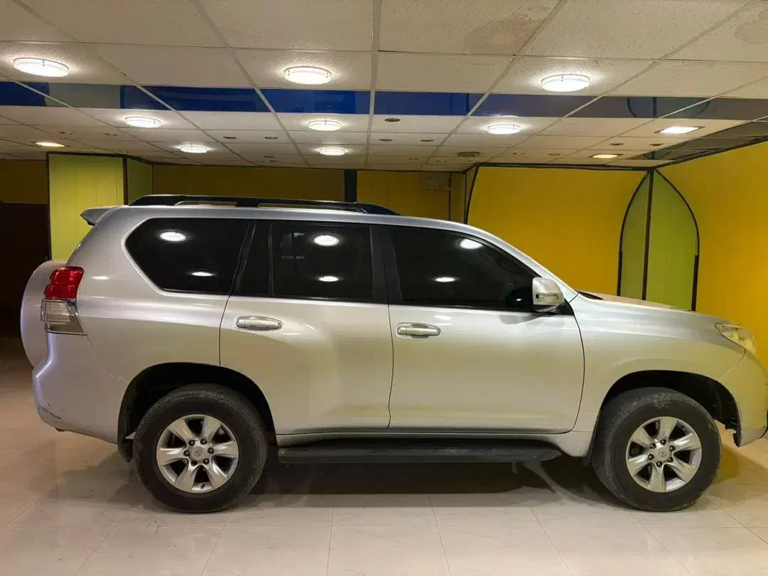 پرادو ۲۰۱۰|خودرو سواری و وانت|ایلام, |دیوار