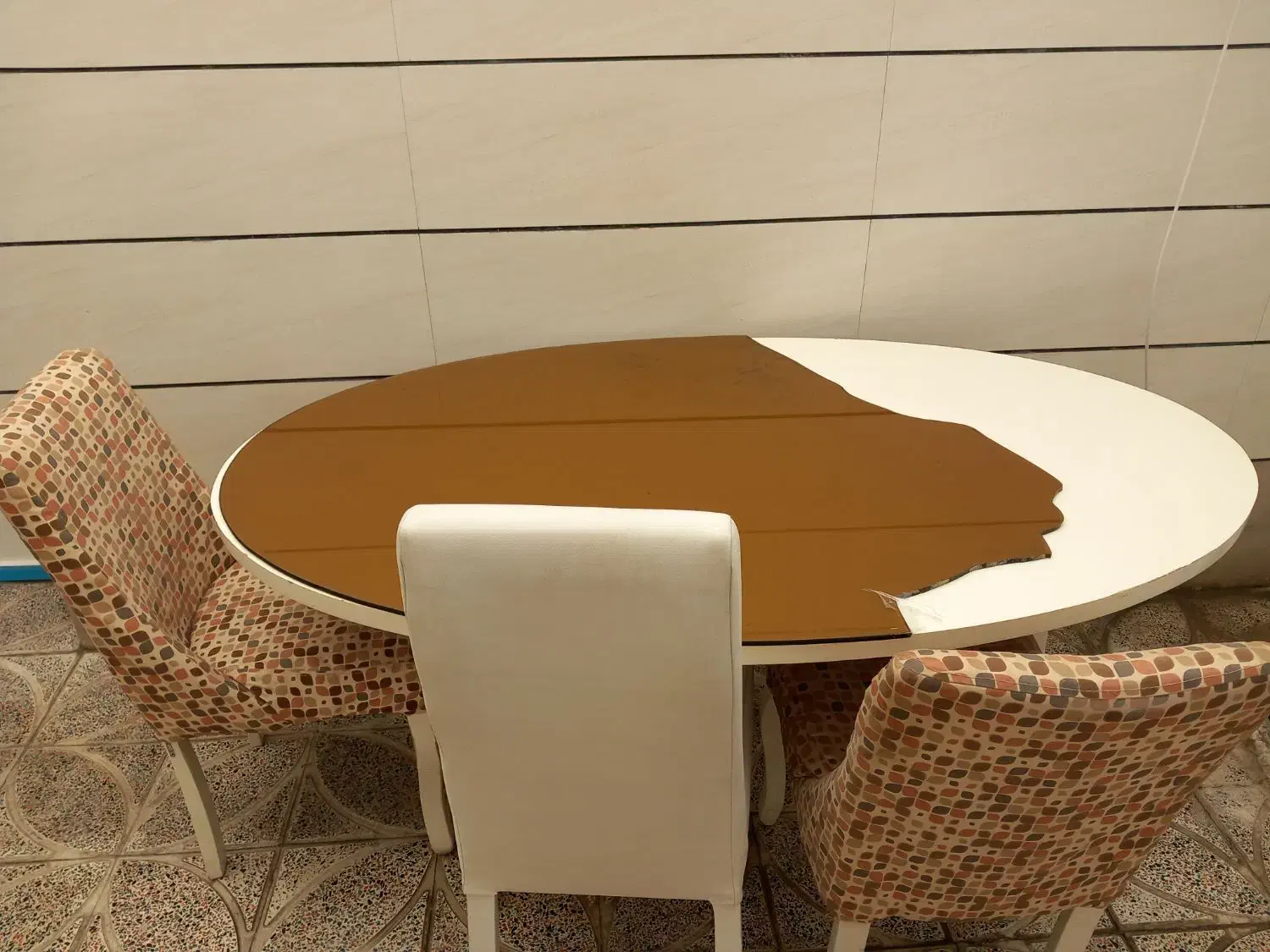 میز نهار خوری|میز و صندلی غذاخوری|بروجرد, |دیوار