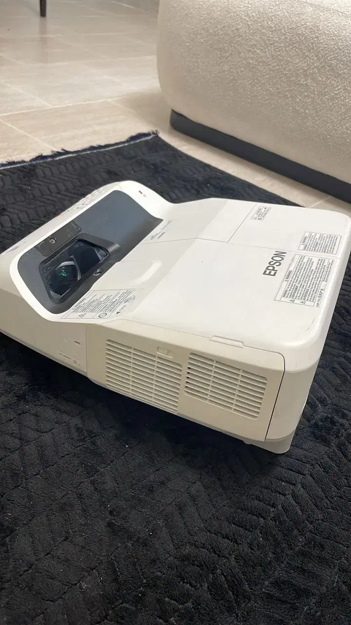 پرژکتور اپسون درحد نو|تلویزیون و پروژکتور|گرگان, |دیوار