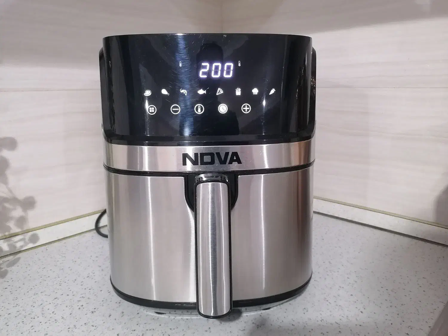 سرخکن  بدون روغن مارک نووا درحدنوع|اجاق گاز و لوازم برقی پخت‌وپز|اندیشه, اندیشه فاز ۱|دیوار