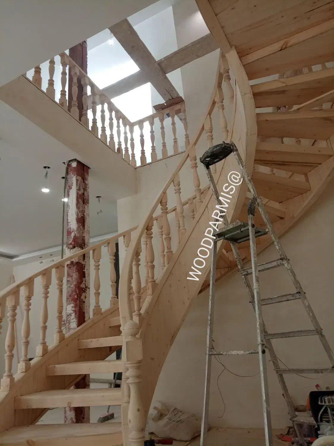 ساخت انواع درب و پنجرهای چوبی سنتی|خدمات پیشه و مهارت|مشهد, بهار|دیوار