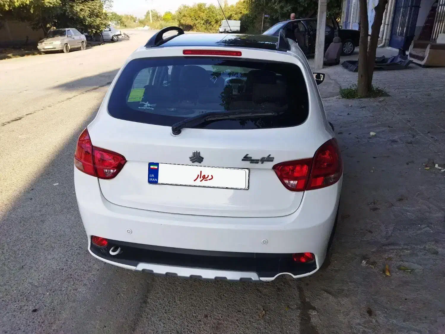 کوییک 1403 سقف مشکی|خودرو سواری و وانت|کردکوی, |دیوار