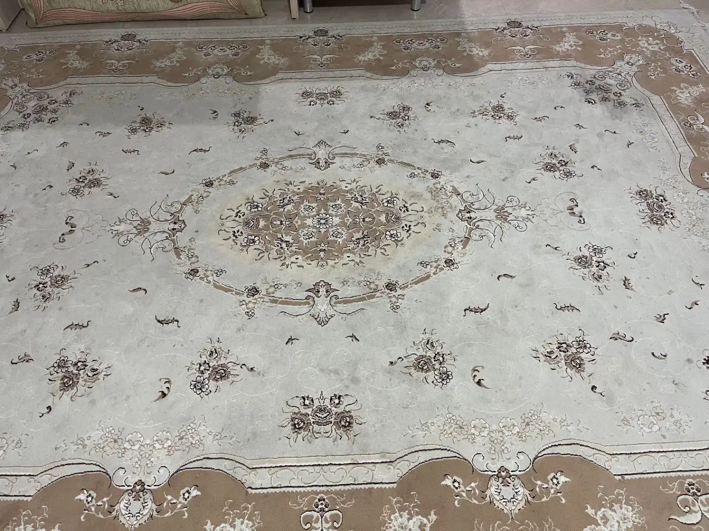 فرش دوتخته۹متری یک تخته۶متری|فرش|رشت, پیرکلاچای|دیوار