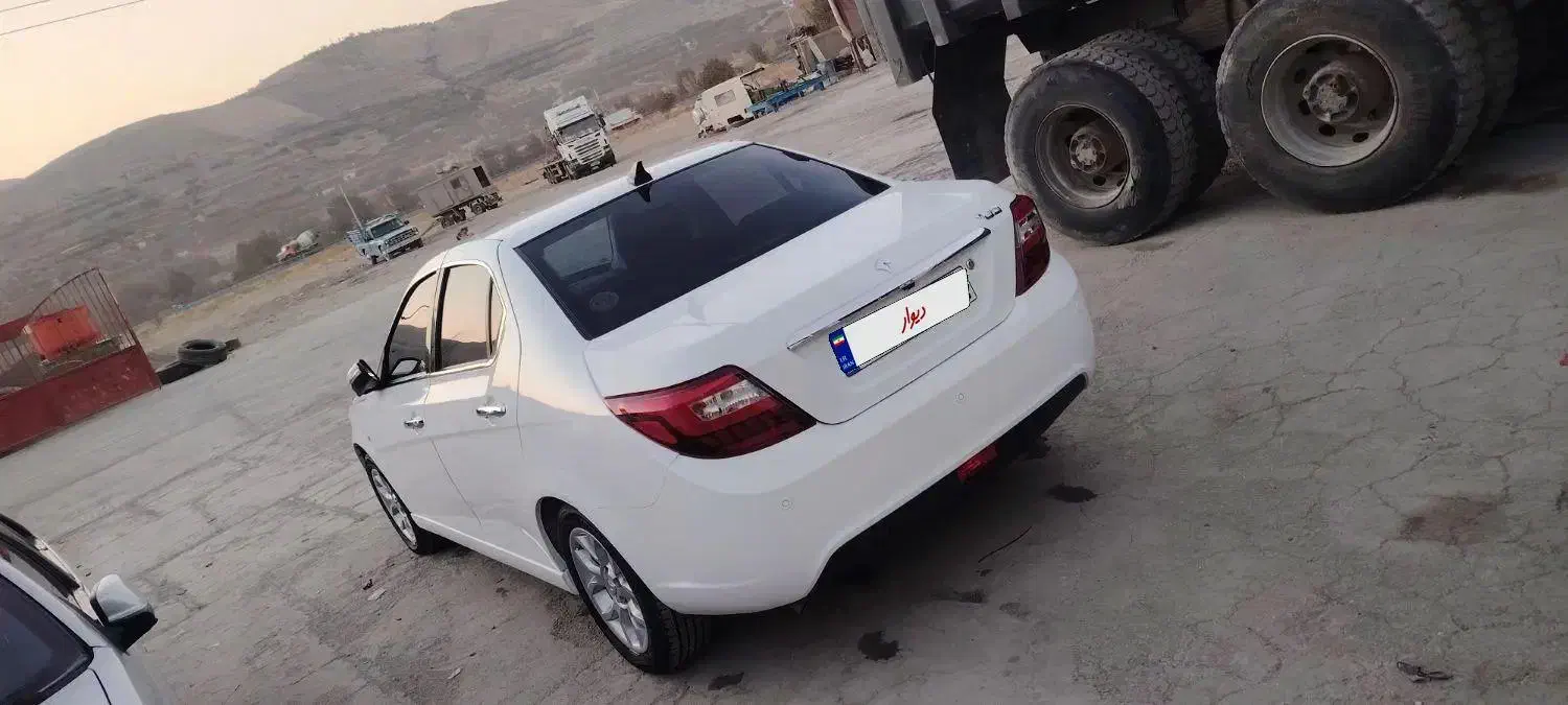 دنا پلاس 1401|خودرو سواری و وانت|سنندج, |دیوار