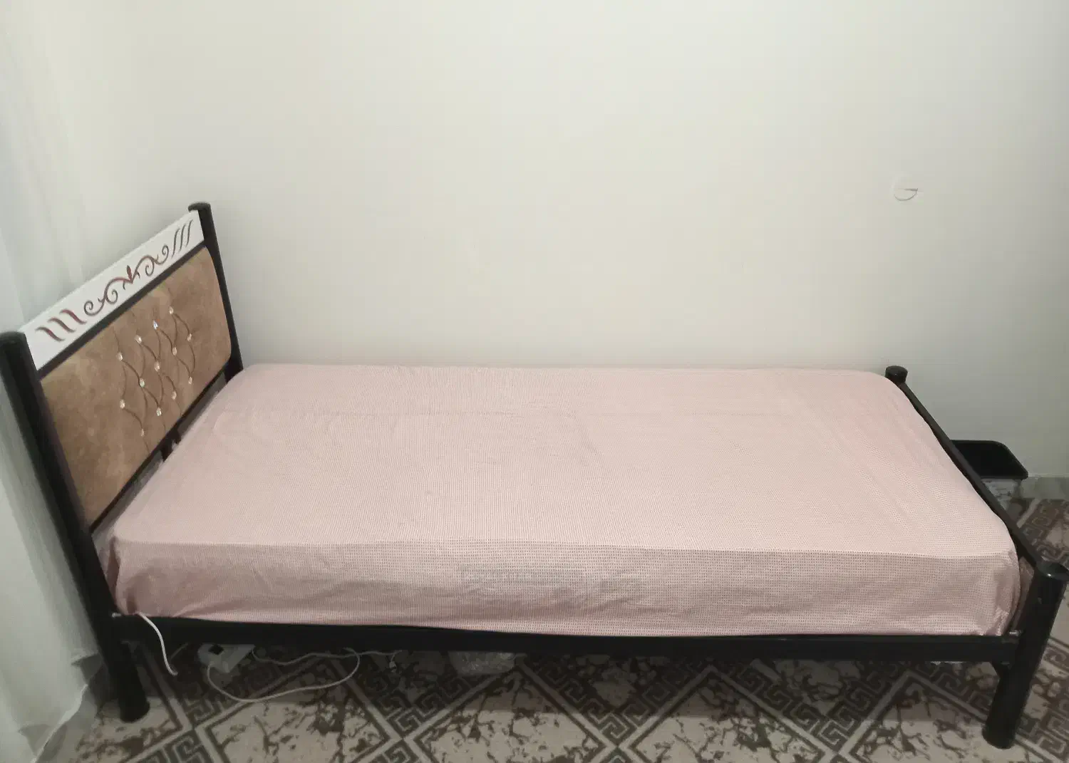 تخت یک نفره|تخت و سرویس خواب|ماسال, |دیوار