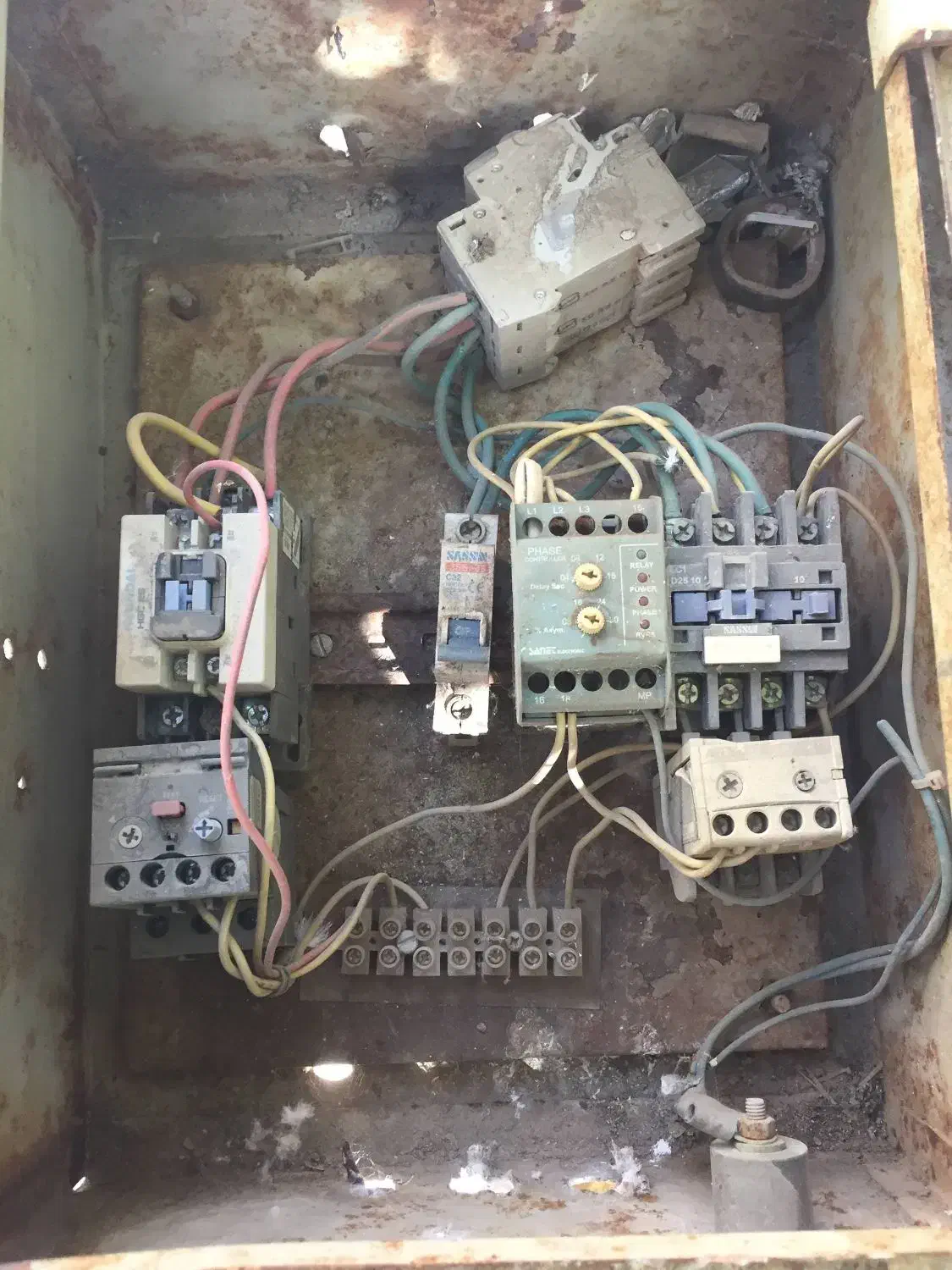 کارواش سه فاز|ابزارآلات|الیگودرز, |دیوار