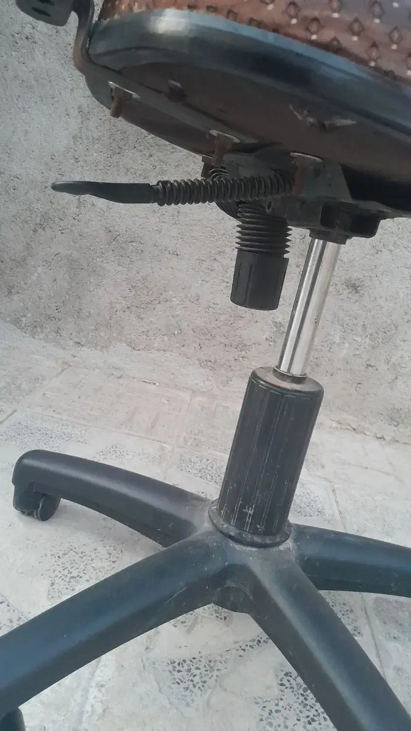 صندلی|صندلی و نیمکت|تربت جام, والفجر|دیوار