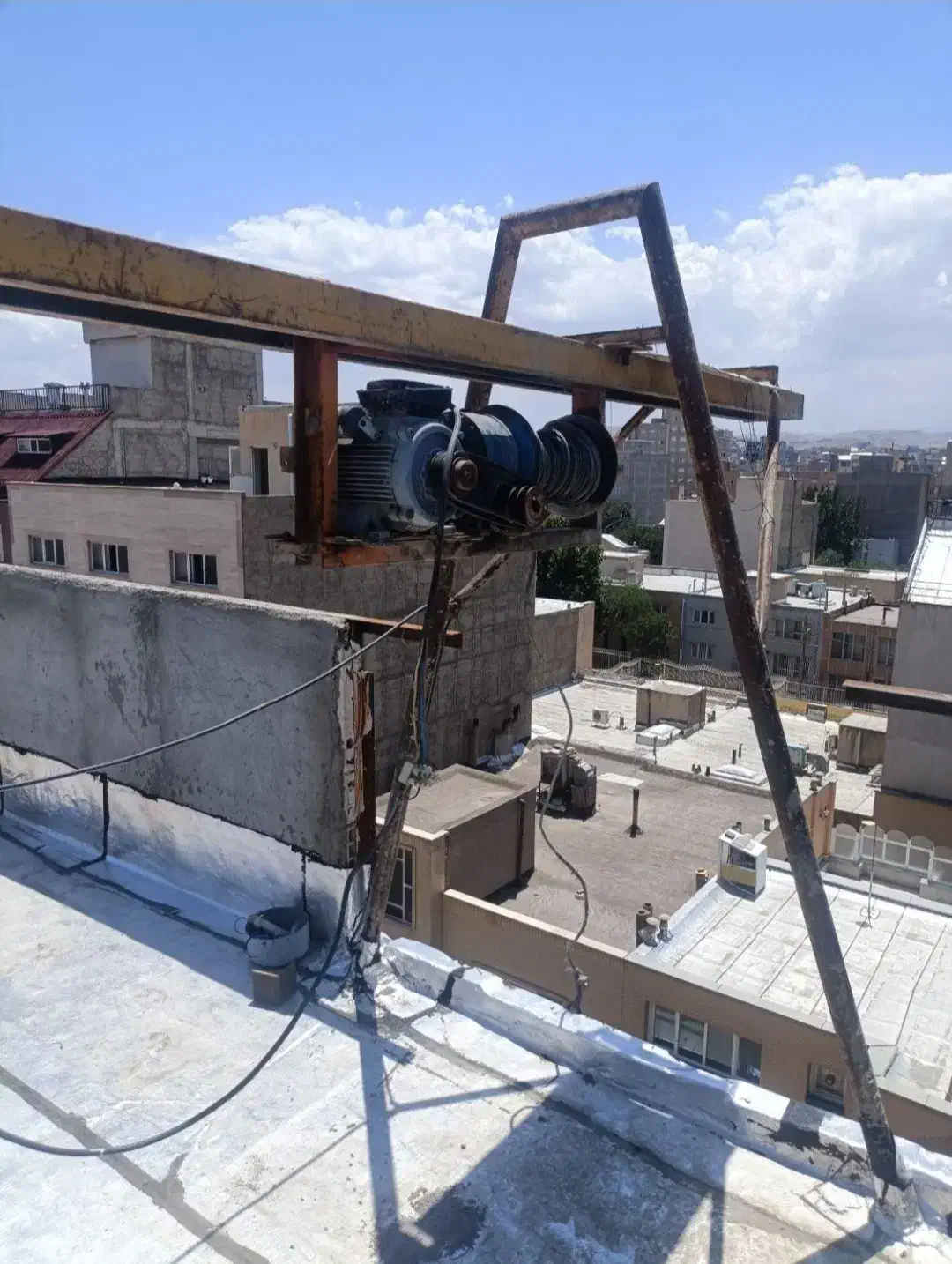 سیم پیچی و تعمیربالابر تک فاز و سه فاز|خدمات پیشه و مهارت|تبریز, |دیوار